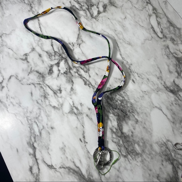 Vera Bradley Different lanyard keychain clip - Picture 6 of 6